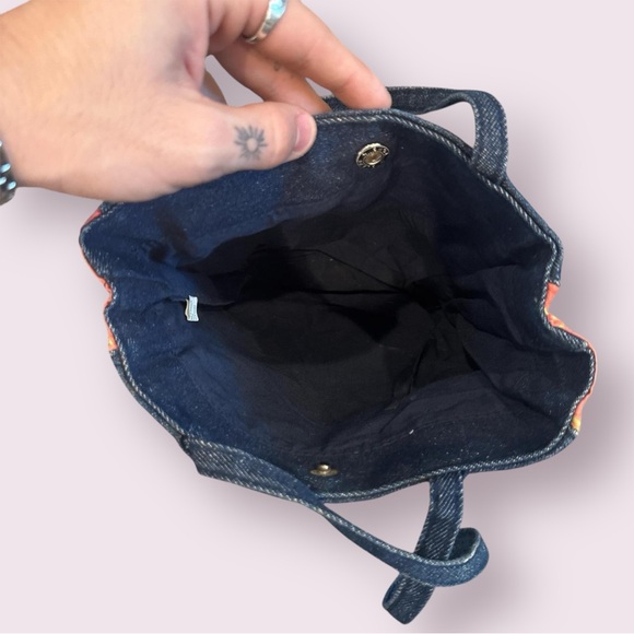 2000s Y2K Cute floral denim tote bag with embroidered flower patch on front - Picture 6 of 7